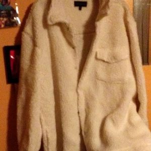 Women's warm sheepskin 3/4 jacket.